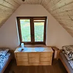 Pod Sosnami بيت للعطل *